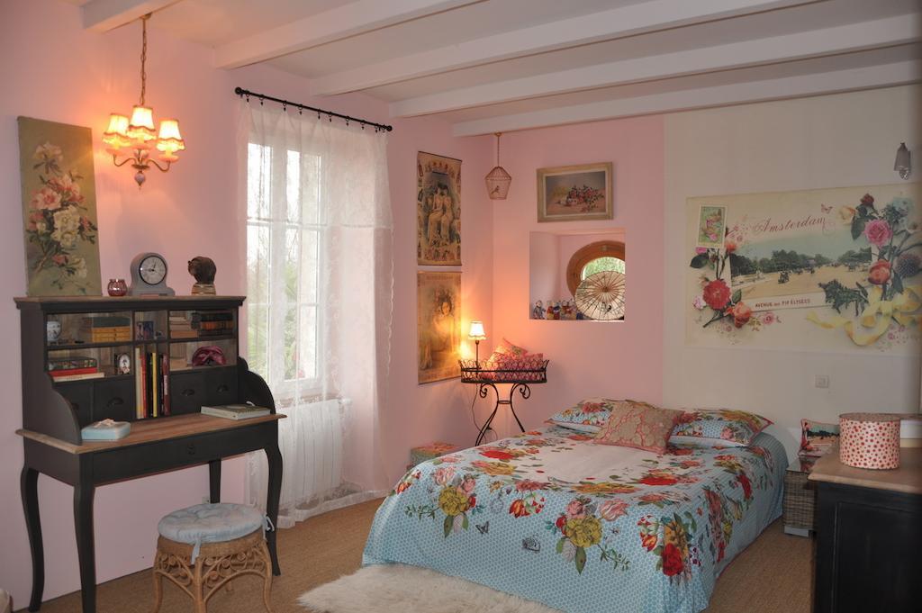 La Maison De Rose Bed and Breakfast Brossac Pokój zdjęcie